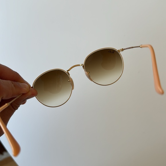 Ray-Ban Round Metal Sunglasses - Matte Gold with Brown Lens - Like New - 50-21 - Picture 5 of 7